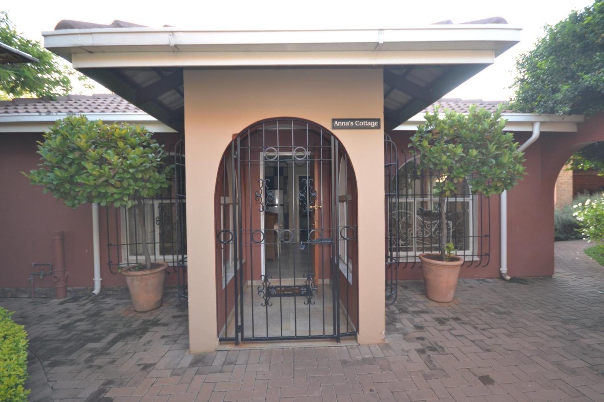 Accommodation At Vans No Loadshedding Centurion Exterior photo