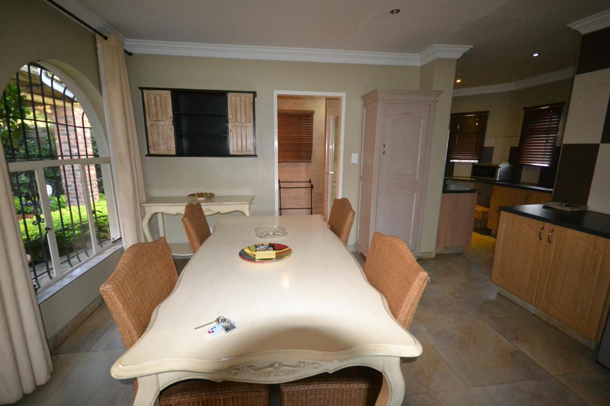 Accommodation At Vans No Loadshedding Centurion Exterior photo