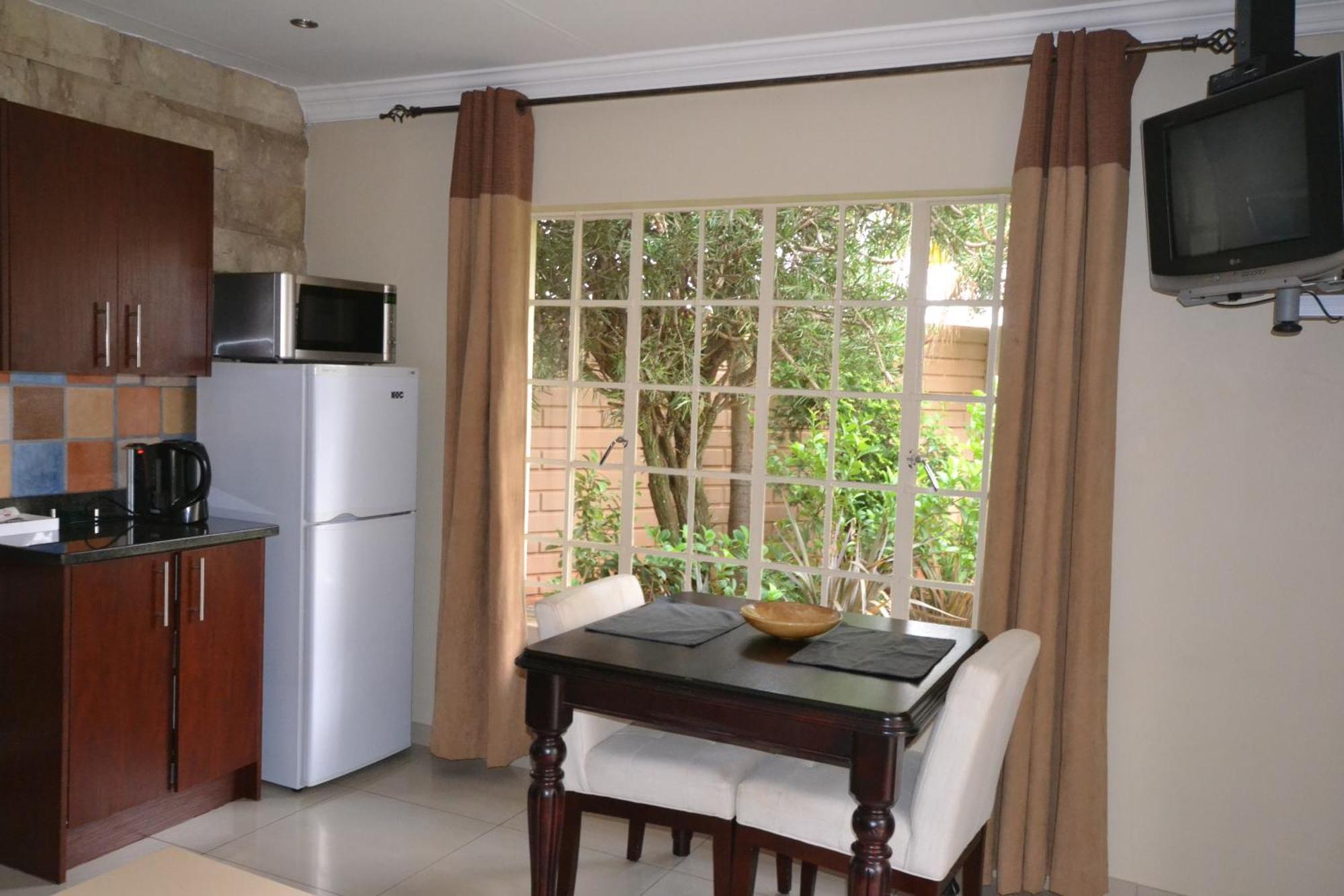 Accommodation At Vans No Loadshedding Centurion Exterior photo