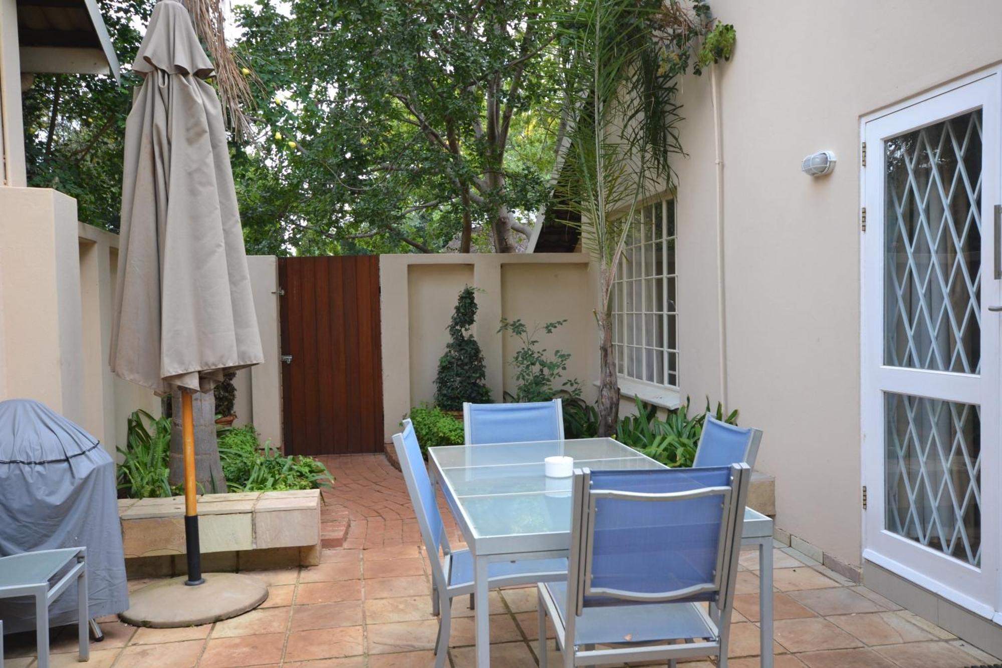Accommodation At Vans No Loadshedding Centurion Exterior photo